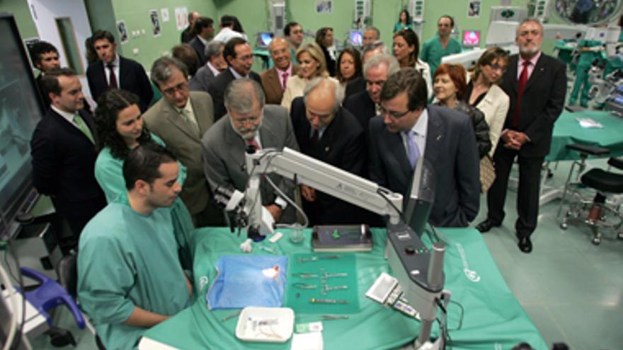 El nuevo centro de cirugía sitúa a la región en el mapa científico mundial