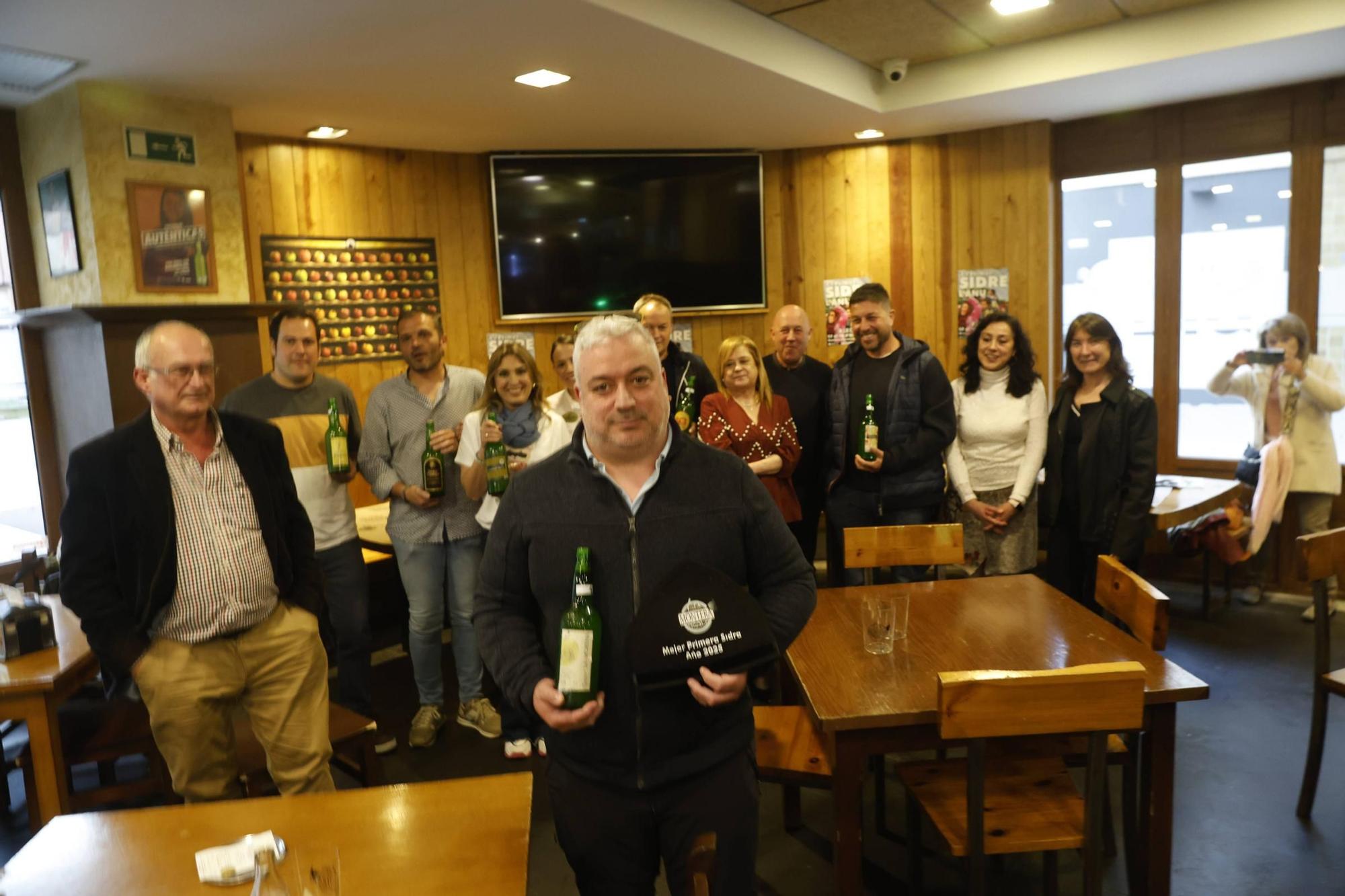 La entrega de la mejor &quot;Primer sidre l&#039;añu&quot;, en Gijón, en imágenes