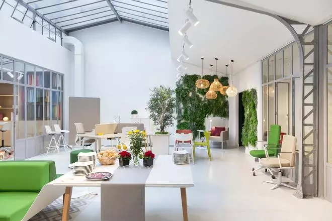 Actiu inaugura un nuevo showroom en el centro de París