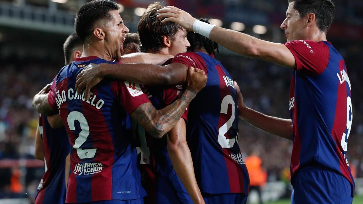 El Barcelona empató con el Granada y cedió el segundo puesto al Girona