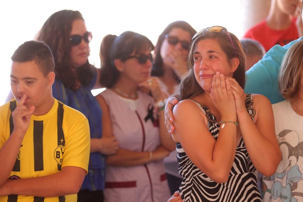 Minuto de silencio en el colegio Primitiva Lopez