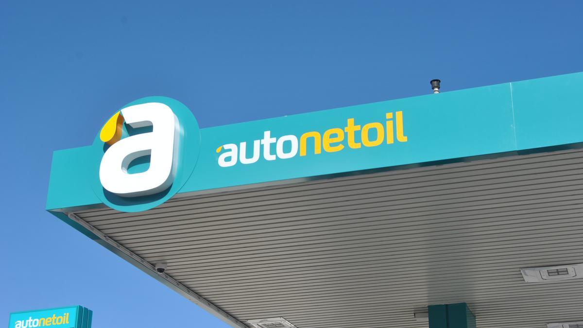 Autonetoil y Elefante Azul alcanzan las 15 gasolinera y los 57 centros de lavado a nivel nacional