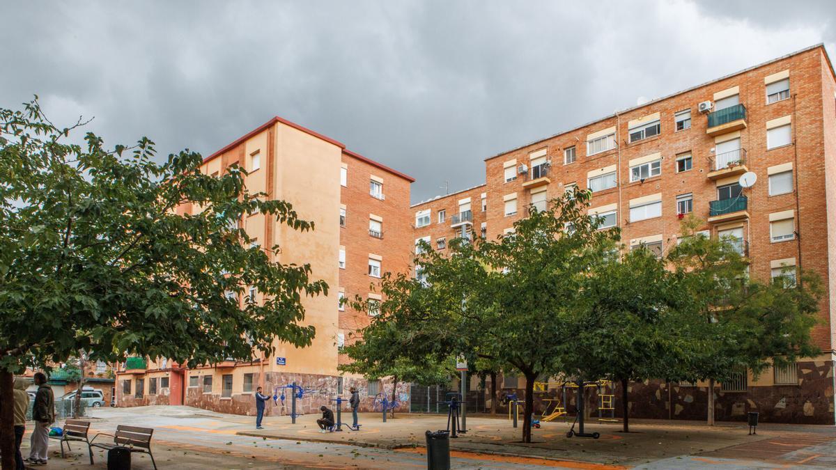 Plan urbanistico de esponjamiento del barrio -plaza Rosa Parks donde se derribaron 3 bloques - Fotos Anna Mas