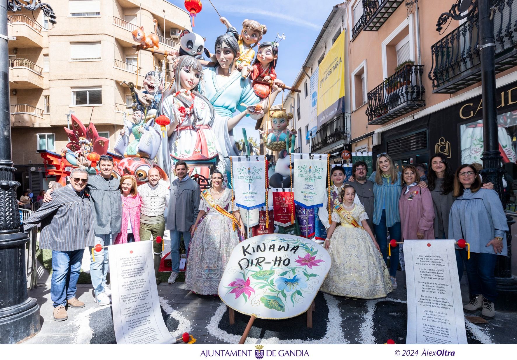 El domingo de las Fallas de Gandia, en casi ochenta imágenes