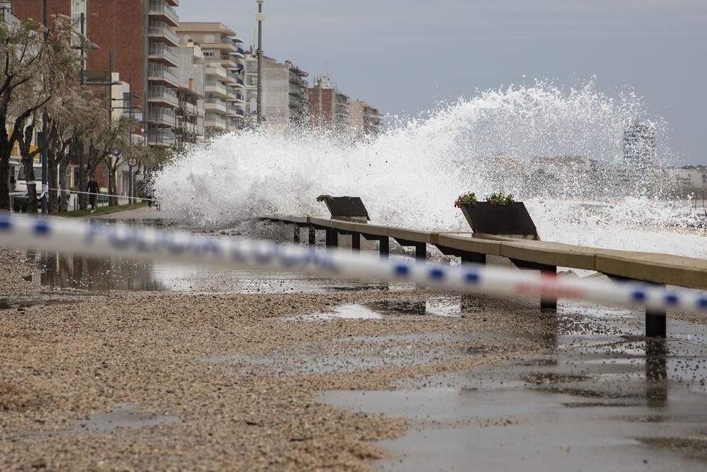 Fort onatge al litoral gironí