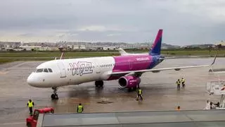 Un viajero ebrio obliga a desalojar un avión con 224 pasajeros a bordo en Zaragoza