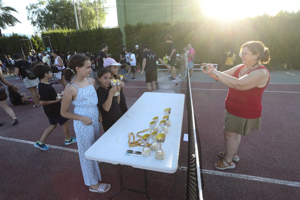 Entrega de trofeos en el fin de temporada del CT Morvedre.