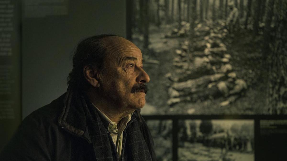 Eduard Fernández caracterizado como Enric Marco. Eduard Fernández caracterizado como Enric Marco.