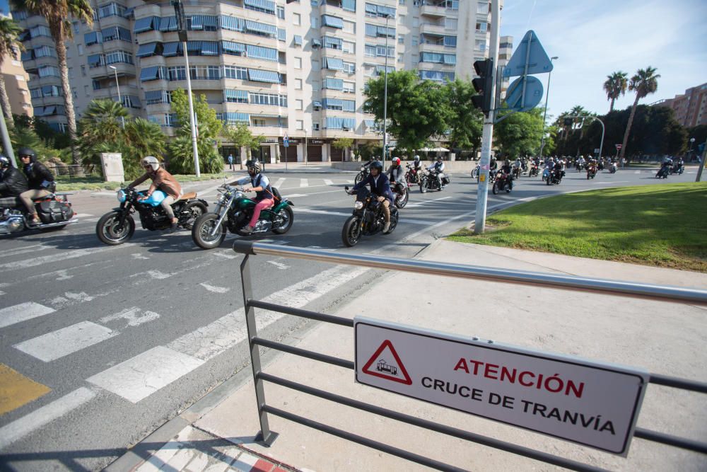 Motos custom y vintage invaden Alicante para luchar contra el cáncer de próstata