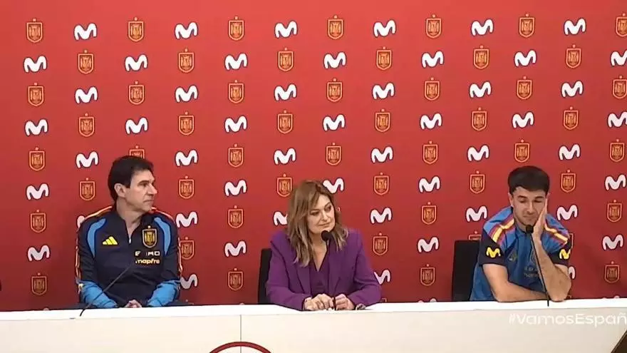 Zubimendi y Borja Iglesias, sobre los 4 porteros: "Es ruido de fuera"