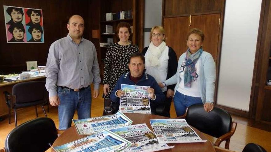 Acto de presentación de las actividades del 17 de mayo. // D.P.