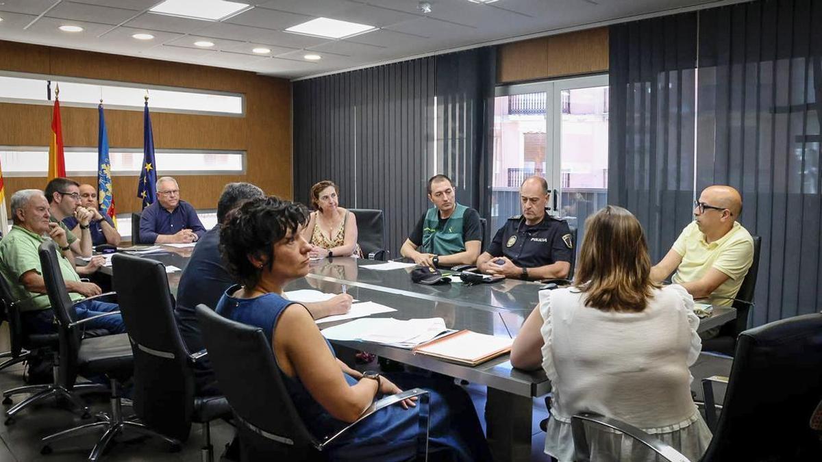 Agricultores y Ayuntamiento de Onda unen fuerzas ante los proyectos de placas solares.