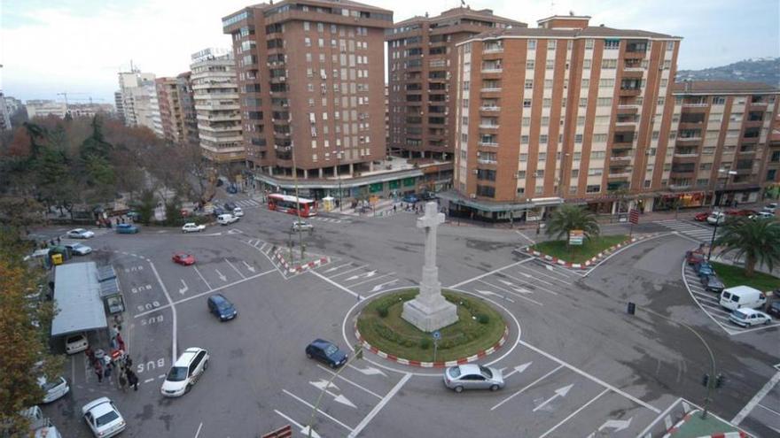 Jaque a los símbolos franquistas en Cáceres