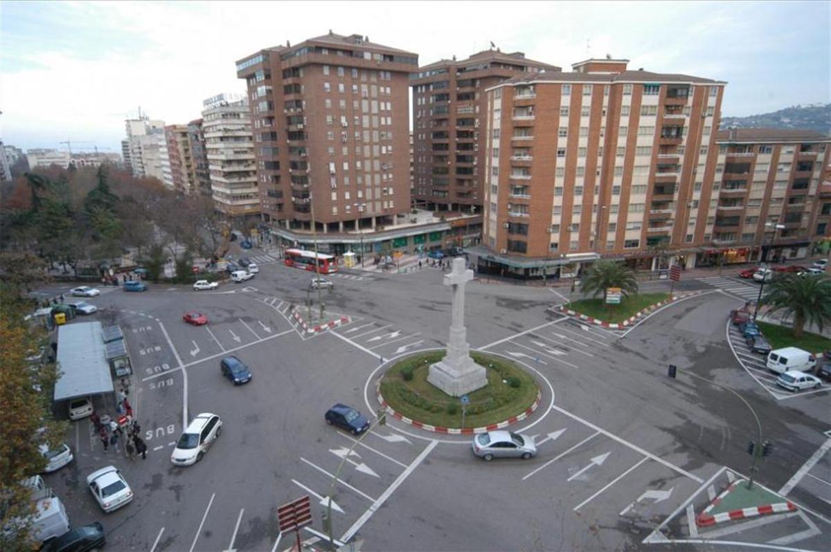 Jaque a los símbolos franquistas en Cáceres