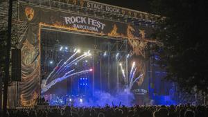 Ambiente y publico en la primera jornada del ROCK FEST en Can Zam