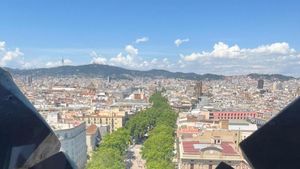 Este mirador de Barcelona solo tiene capacidad para dos personas.