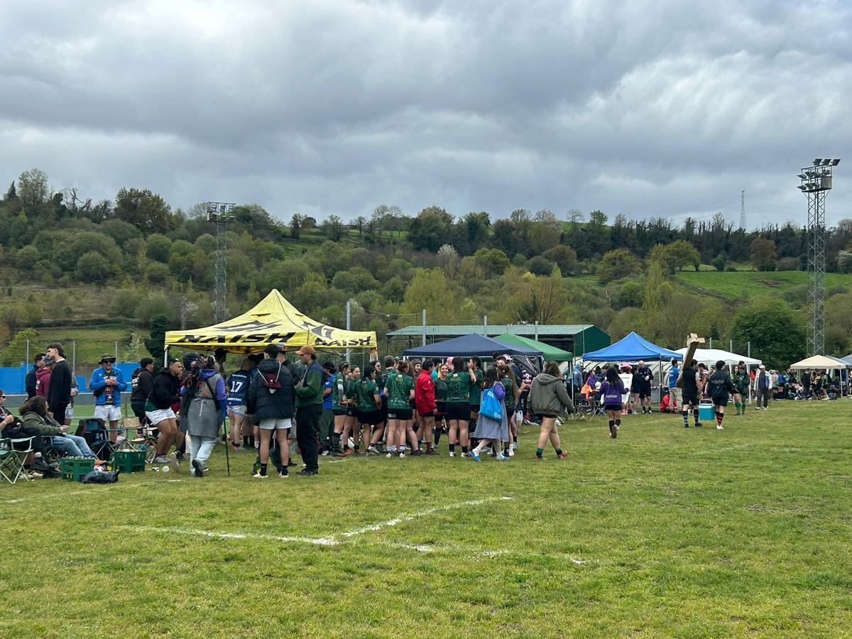 EN IMÁGENES: El Seven de Grado, un "festival" imprescindible para el rugby nacional EN IMÁGENES: El Seven de Grado, un "festival" imprescindible para el rugby nacional
