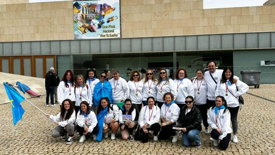 El baile de Langreo triunfa en Ávila y viajará a Atenas