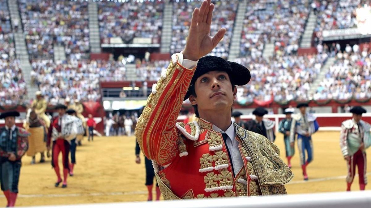 El diestro Sebastià Castella, en una corrida en la Semana Grande, en el 2012.