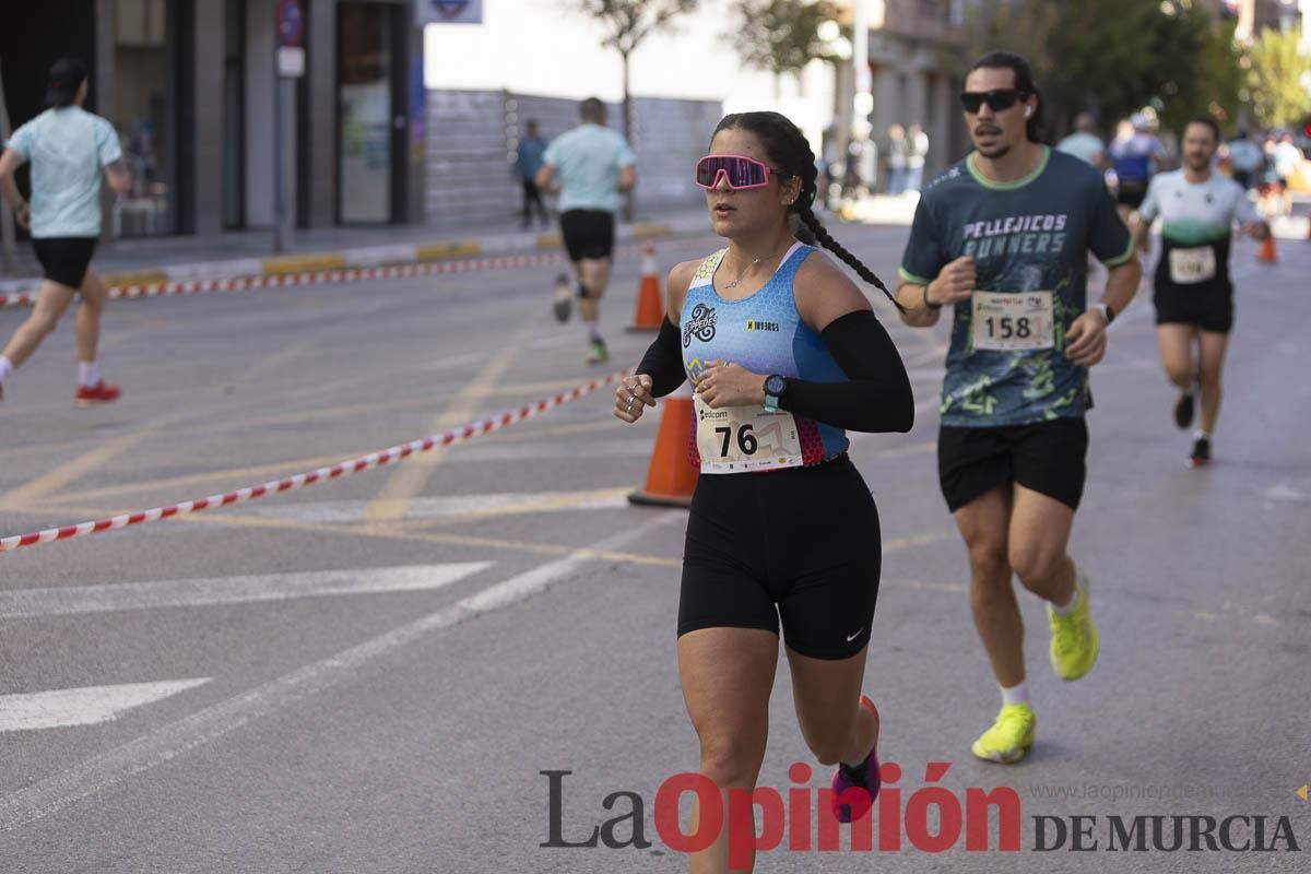 Carrera '10K Assota por ti' en Caravaca (salida y giro primera vuelta)