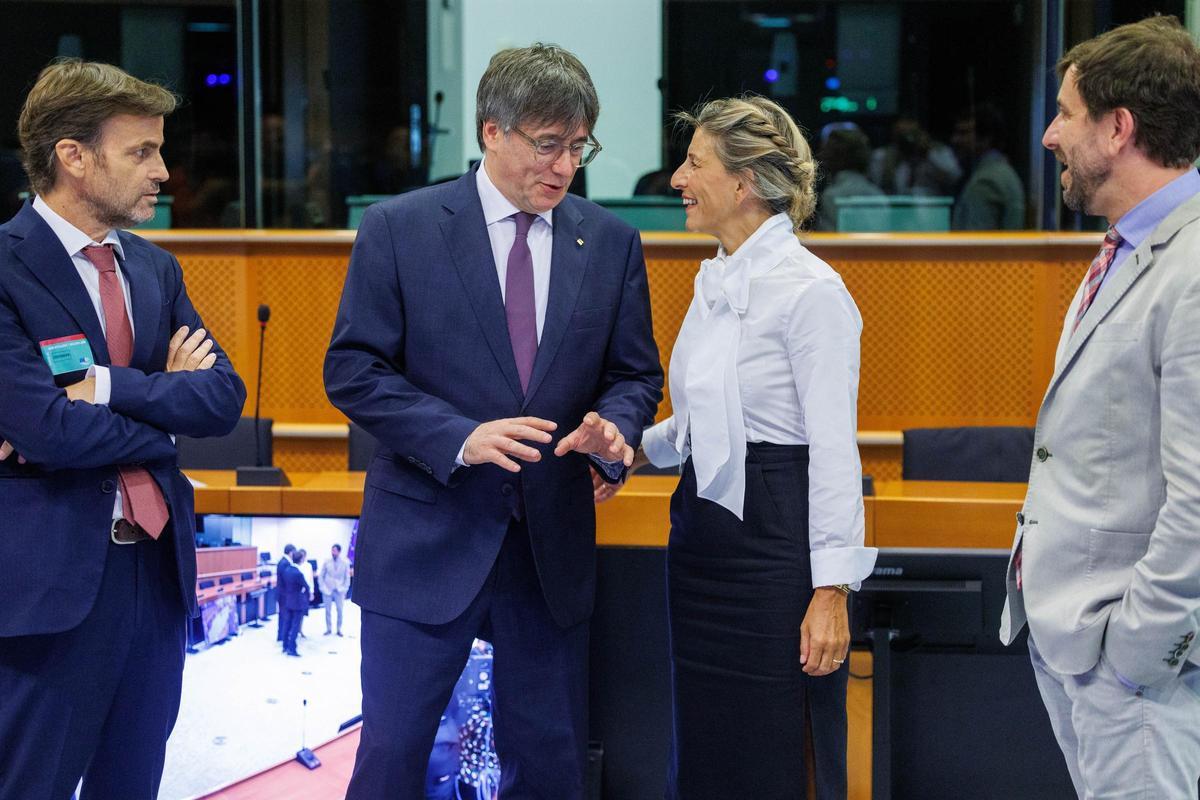 Carles Puigdemont y Yolanda Díaz se reúnen en el Parlamento Europeo