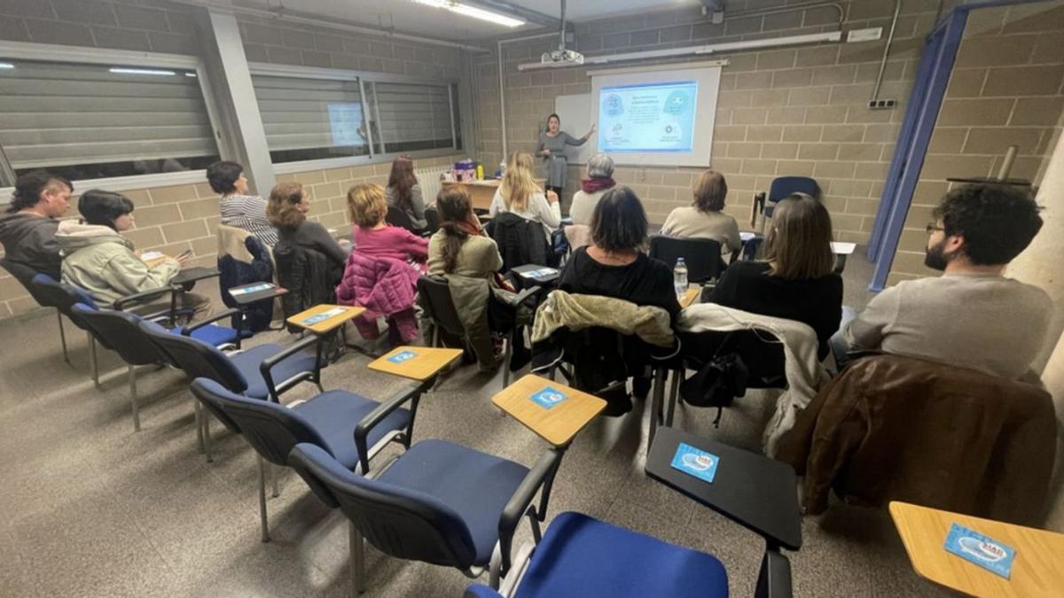 La xerrada sobre la violència estètica que s’ha celebrat aquesta setmana a Blanes.  | AJUNTAMENT DE BLANES