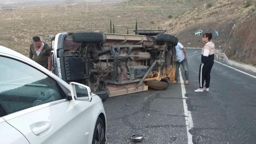 Un impactante accidente en Agüimes  deja varios heridos