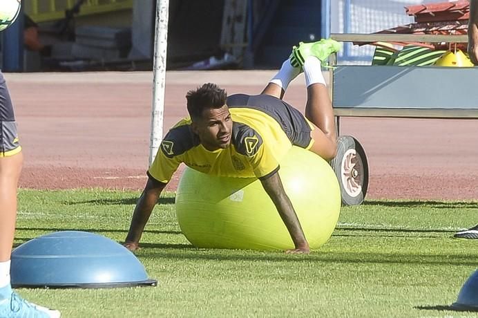 ENTRENAMIENTO UDLP MASPALOMAS