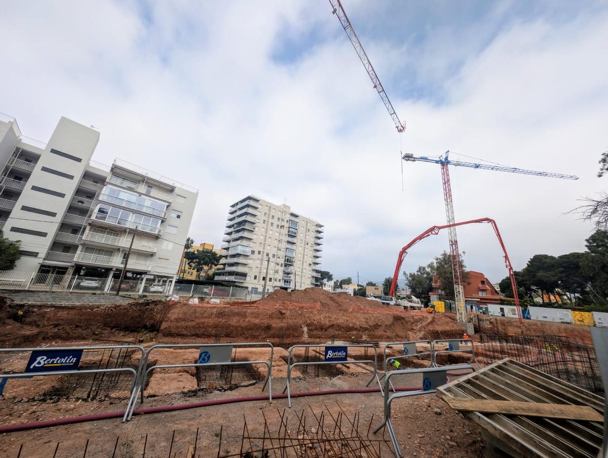 Otra foto del inicio de las obras.