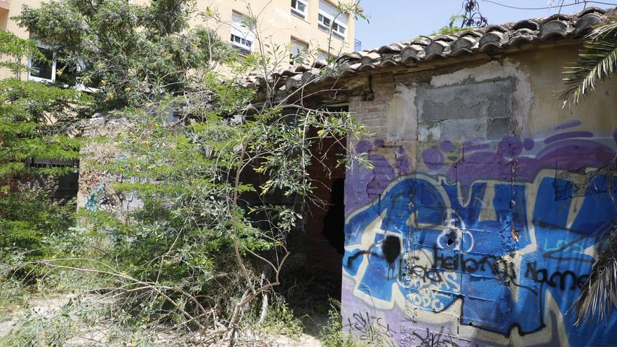 Casa abandonada en Burjassot dónde supuestamente tuvo lugar la violación grupal a dos menores