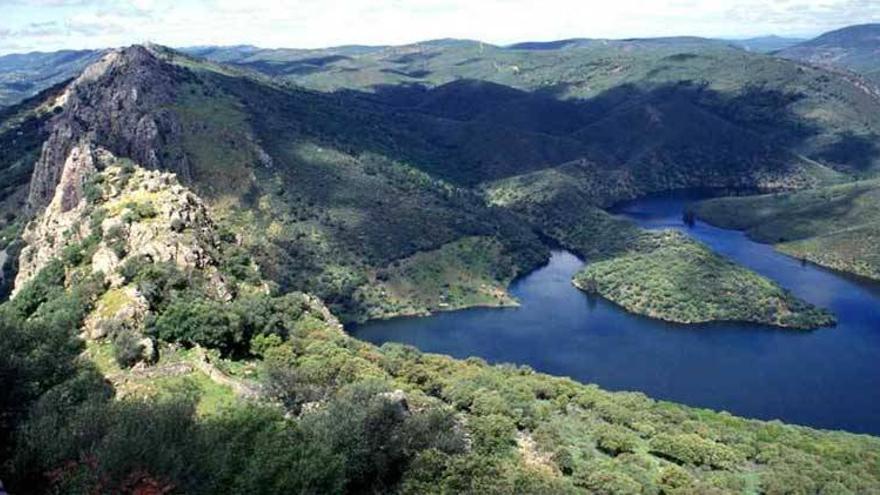 El Gobierno central plantea la navegación en las aguas de Monfragüe