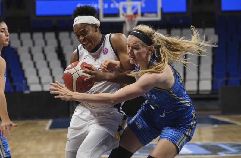 Partido Clarinos Tenerife - Fribourg de la Eurocup Women de baloncesto