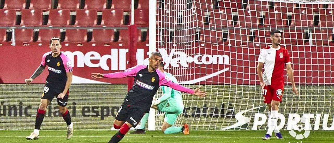 Salva celebra el gol que logró ante el Girona en la decimosegunda jornada.