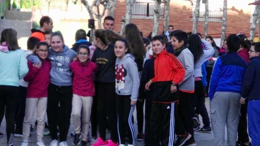 Carrera solidaria de los alumnos del colegio Sancho II