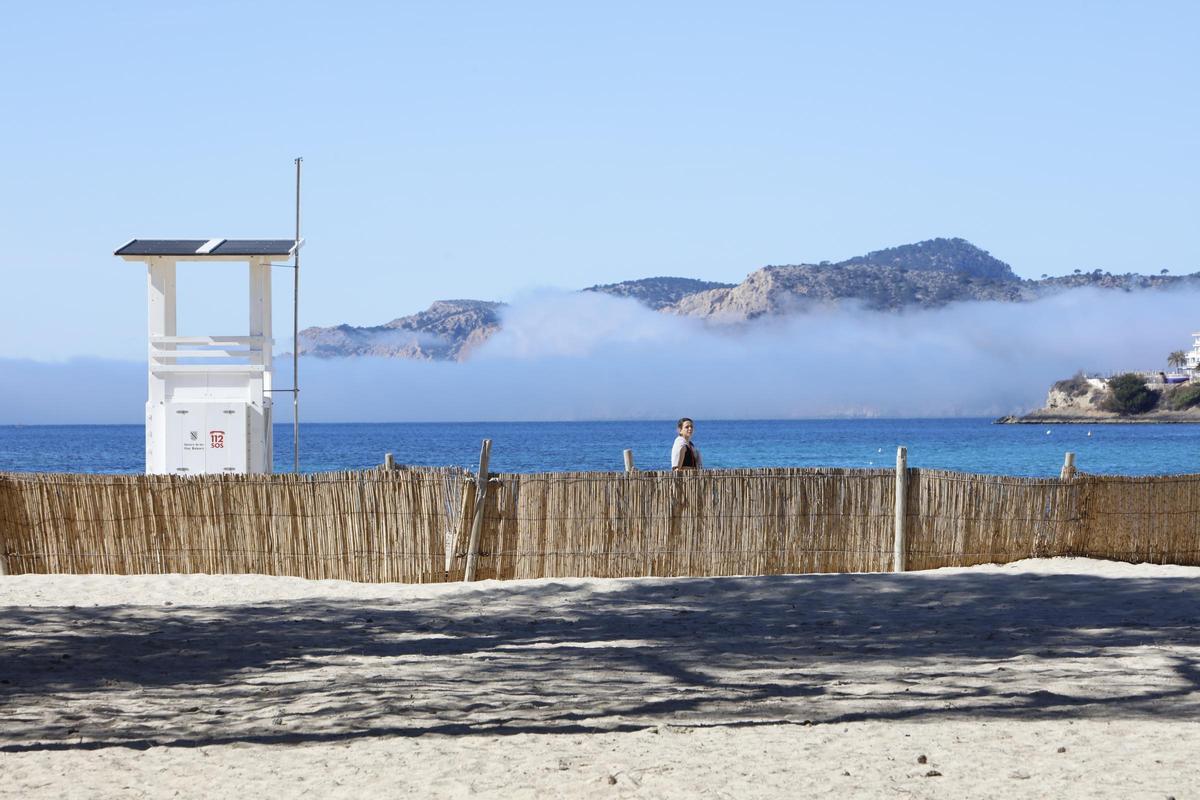 Wie eine Wand auf dem Meer: Nebel auf Mallorca