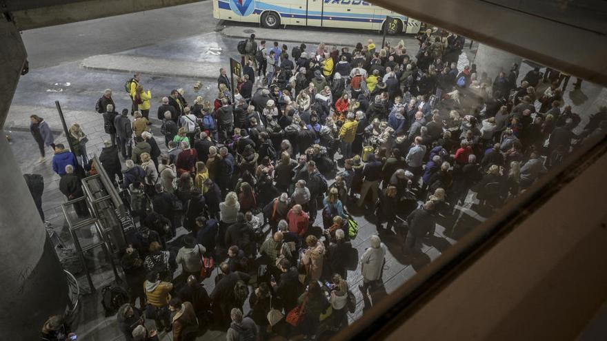 El aeropuerto cae un 5,3% en sus pasajeros por el incendio de su cubierta y la borrasca