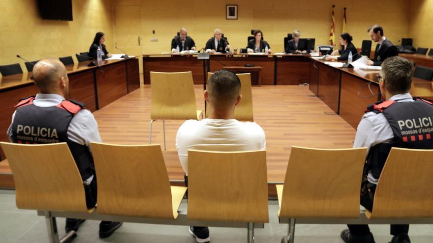 Un home s&#039;enfronta a 34 anys de presó acusat de violar i intentar matar l&#039;exparella a Sant Jordi