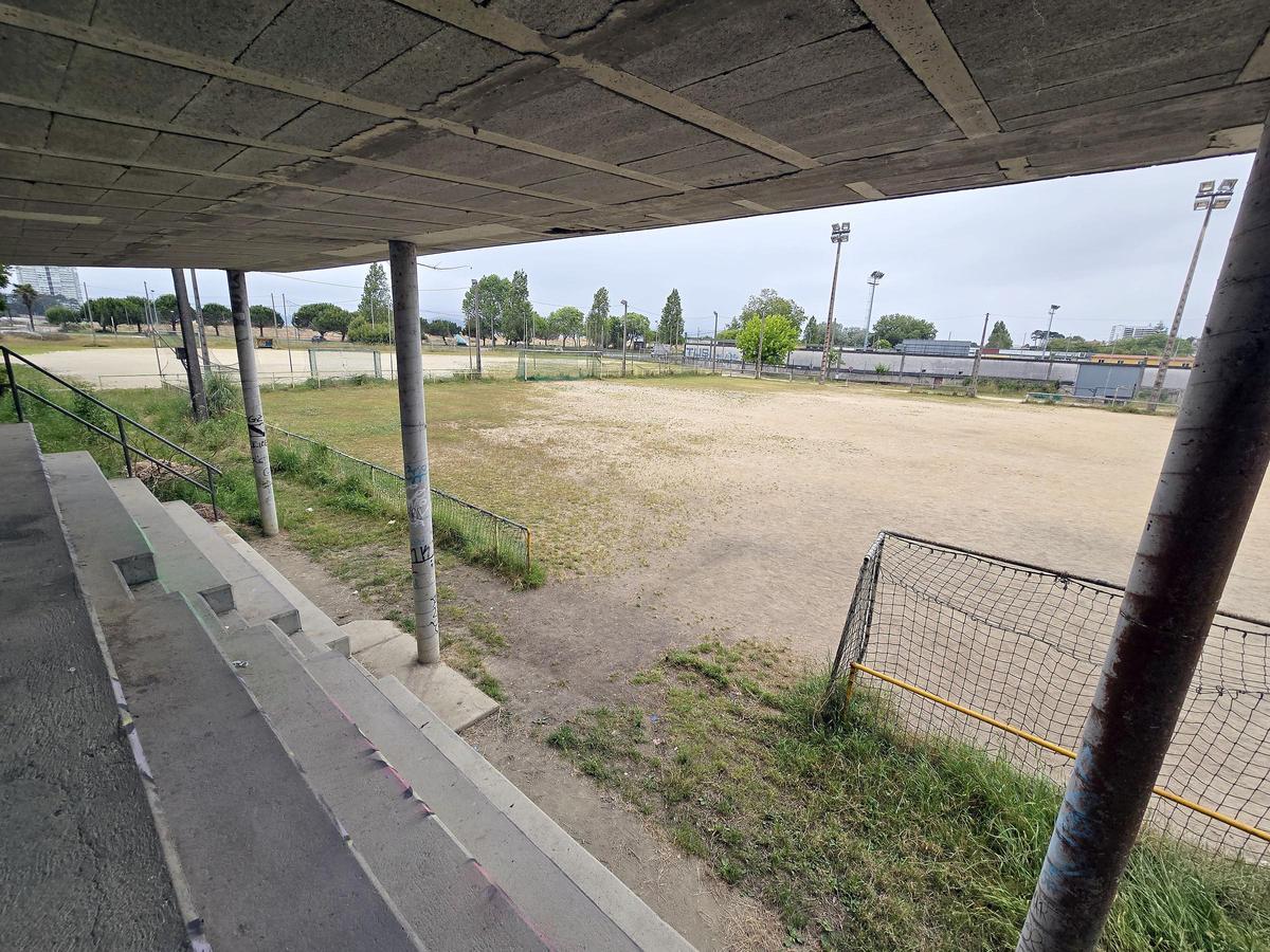 "Campos de Leri", terreno en el que se construirá el aparcamiento, al lado del campo del Coruxo en O Vao