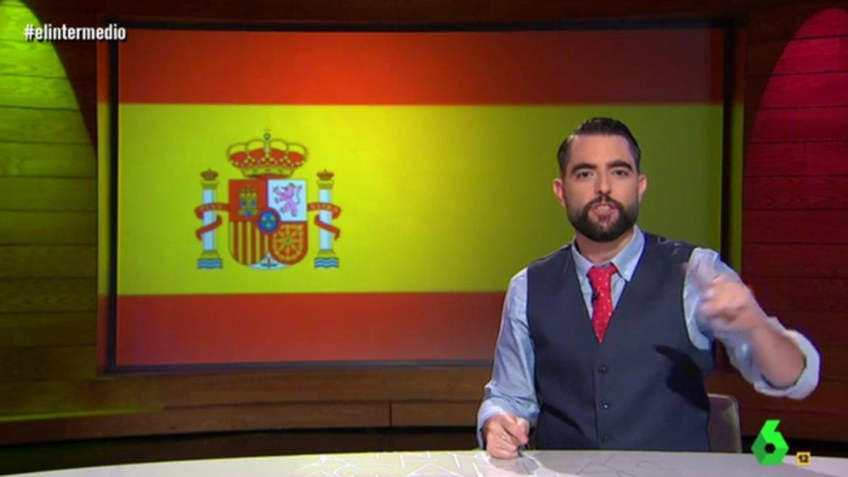 Dani Mateo declara este lunes como investigado por sonarse la nariz con la bandera de España