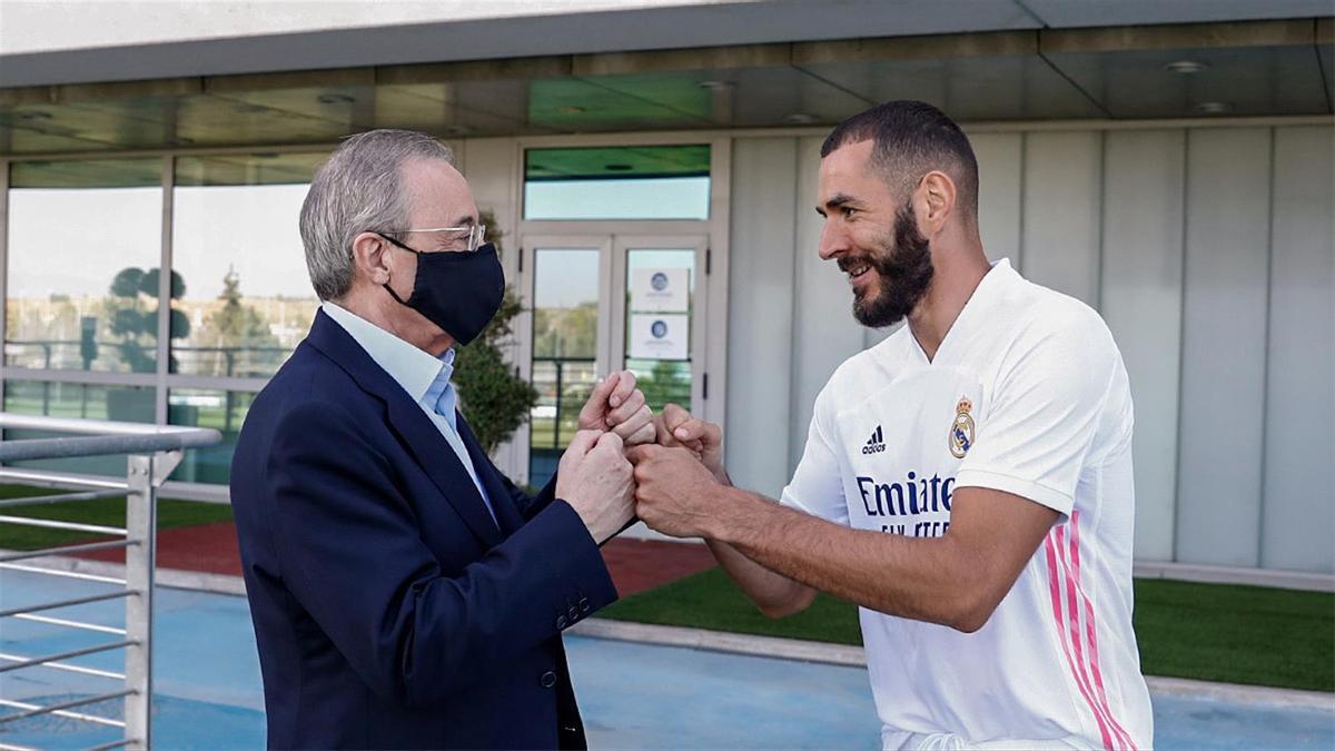 Benzema y Florentino, en un acto del Real Madrid