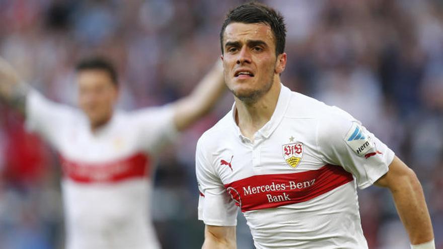 Filip Kostic está a la espera de resolver su futuro.