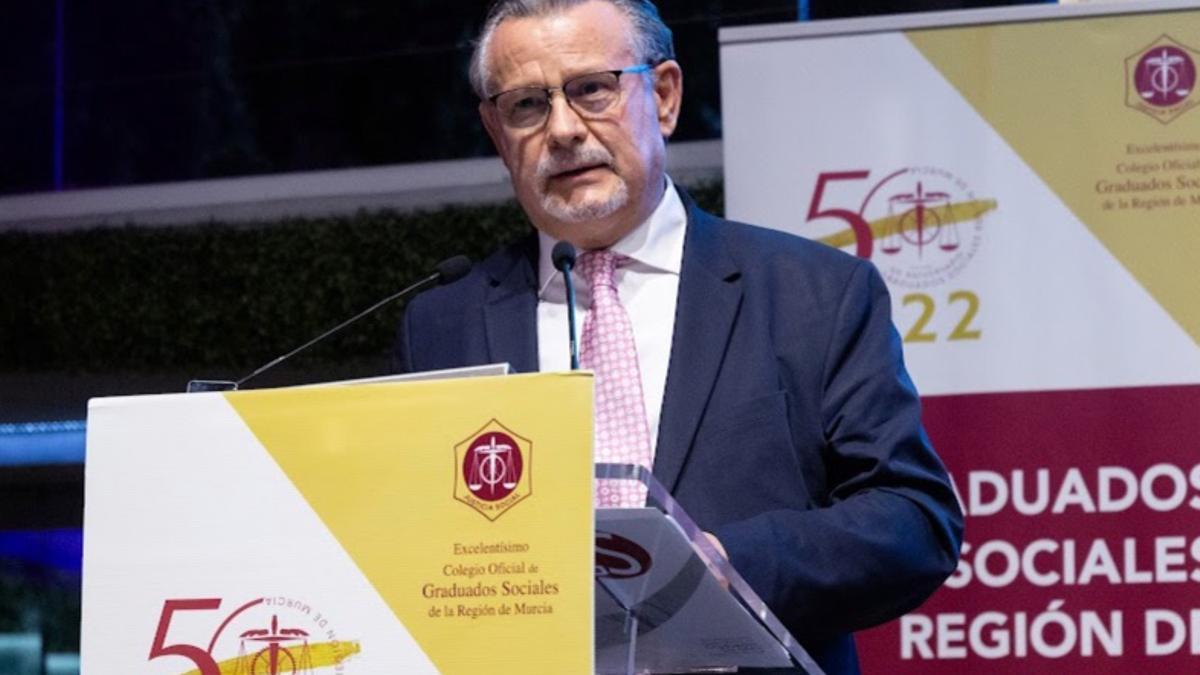 Alfonso Hernández Quereda, nuevo decano del Colegio de Graduados Sociales de Murcia.