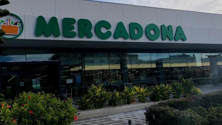 Mercadona reabre dos supermercados en Calp y San Vicente tras reformarlos