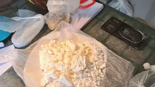 Encuentran varias bolsas con droga y dinero en un contenedor de obra en Son Banya