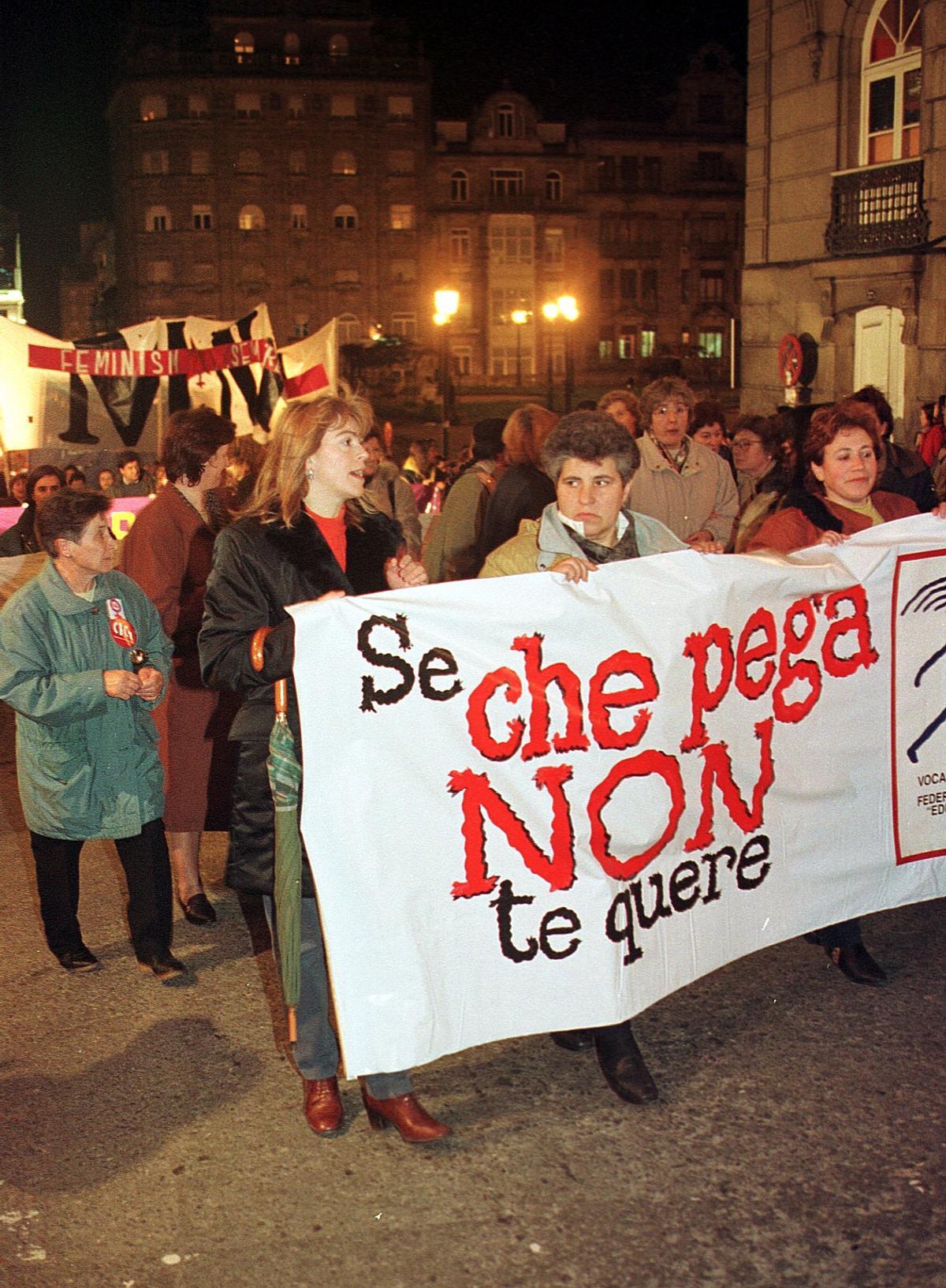Manifestación en Vigo el 8 de marzo de 1999