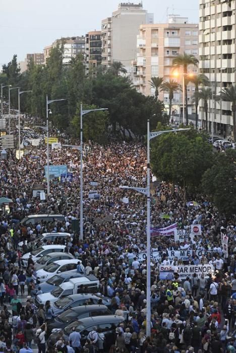 Manifestación en Cartagena: 55.000 personas claman por el Mar Menor (II)