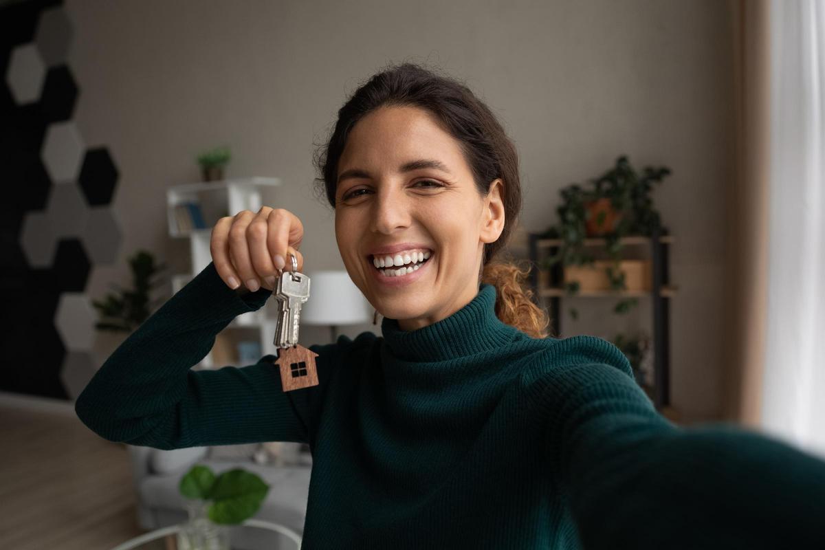 Vive la vida gracias al alquiler