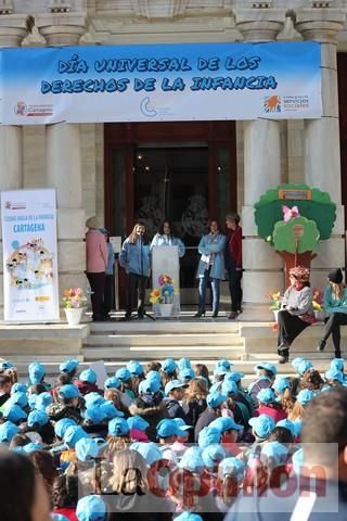 Los niños celebran su día internacional