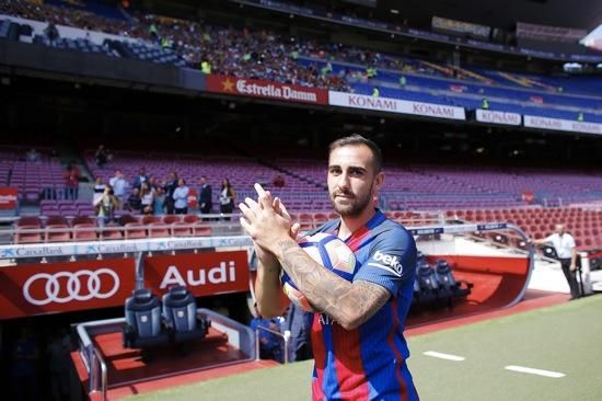 El Barça presenta Paco Alcácer