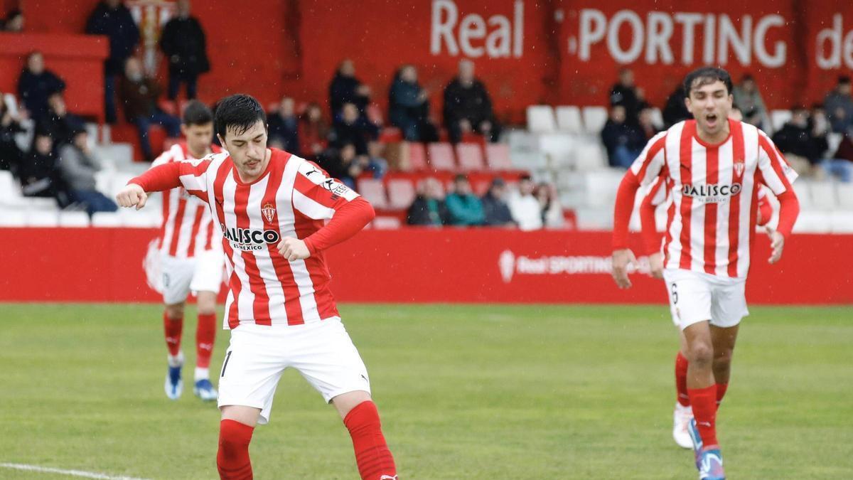 Diego Boza celebra un gol con el Sporting Atlético